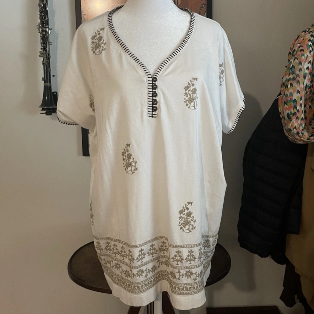 J Jill PureJill Women’s White Embroidered Buttoned V Neck Tee Top L 100% Cotton